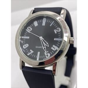 Mens Silver Rubber Quartz Watch Works New Battery